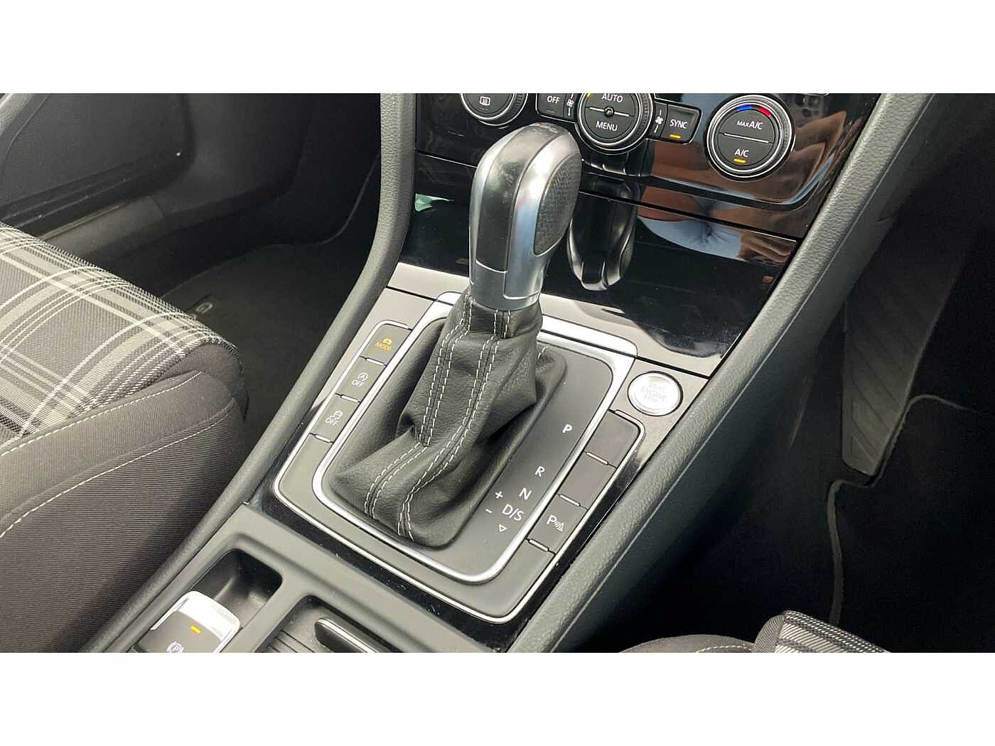 Volkswagen Golf 2.0 TDI GTD Blueline 184PS DSG 5Dr