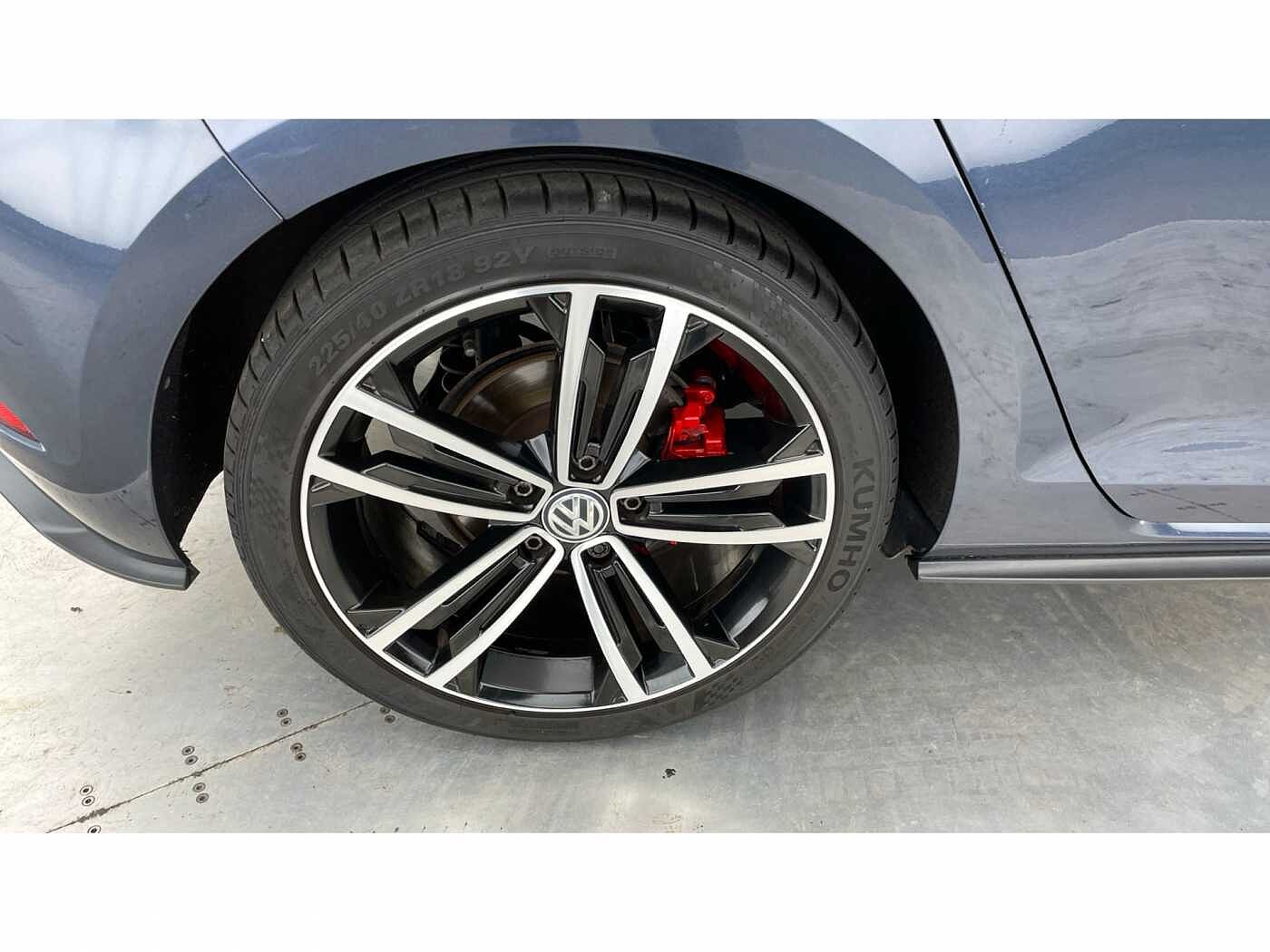 Volkswagen Golf 2.0 TDI GTD Blueline 184PS DSG 5Dr