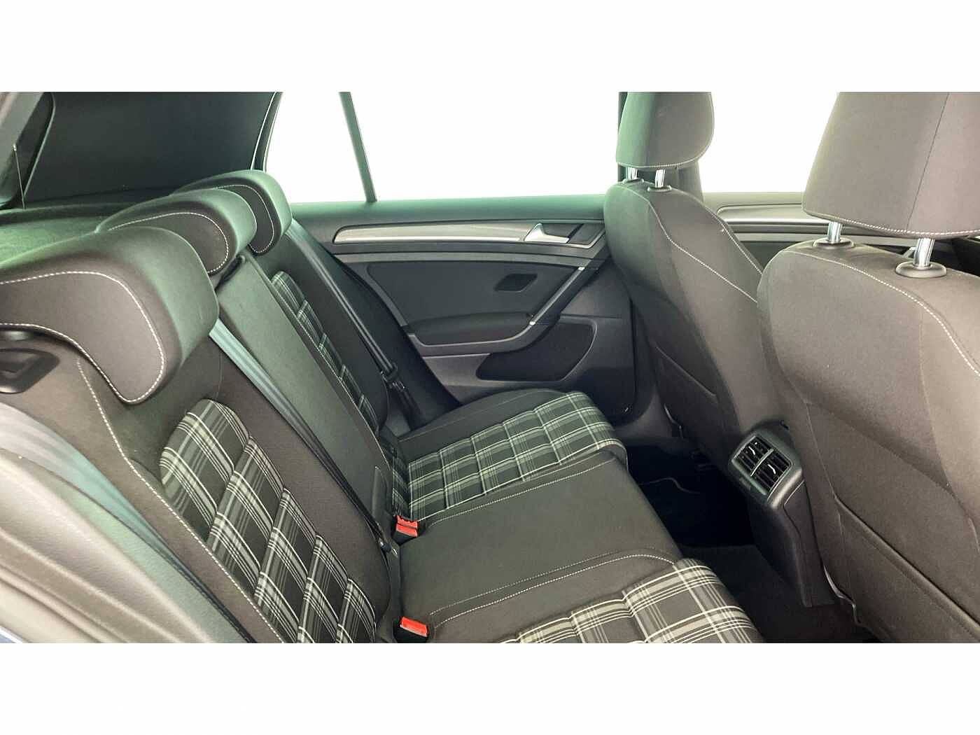 Volkswagen Golf 2.0 TDI GTD Blueline 184PS DSG 5Dr